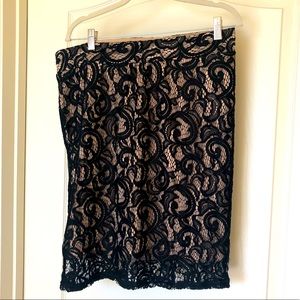 💗$5 sale 💗 Maurices black lace skirt sz XL